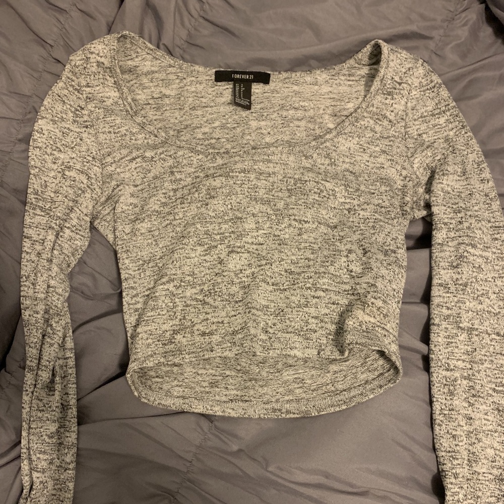 Cute Long Sleeved Cropped T